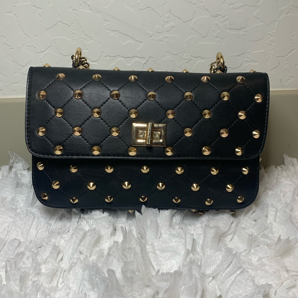 Black rockstud gold purse